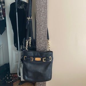 Micheal kors black and good crossbody